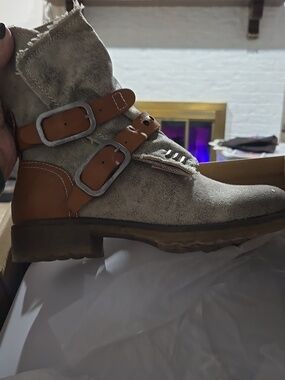 Dirty Laundry Tysen Canvas Tan Ankle Boot (Size 7), New